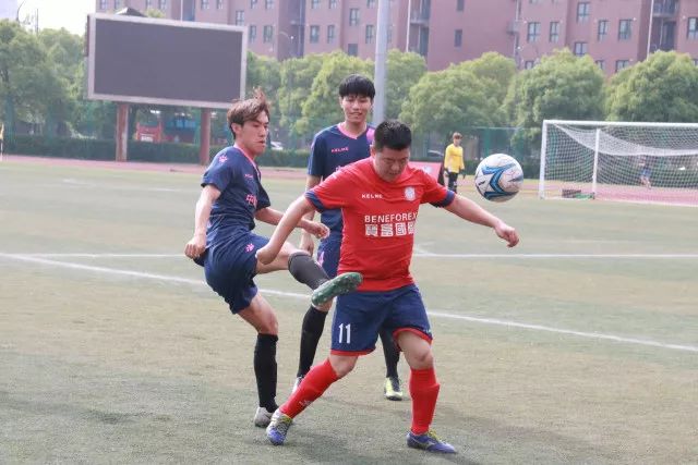 中国男篮19人名单出炉，后卫如云却无赵睿、贺希宁引热议！